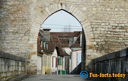 Architectural Wonders: Top 10 Most Impressive Bridges in France, Which Are Worth Seeing