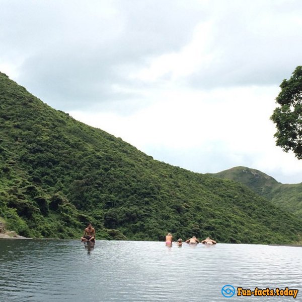 Top 10 World's Pools With Fantastic View