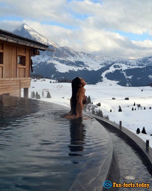 Top 10 World's Pools With Fantastic View