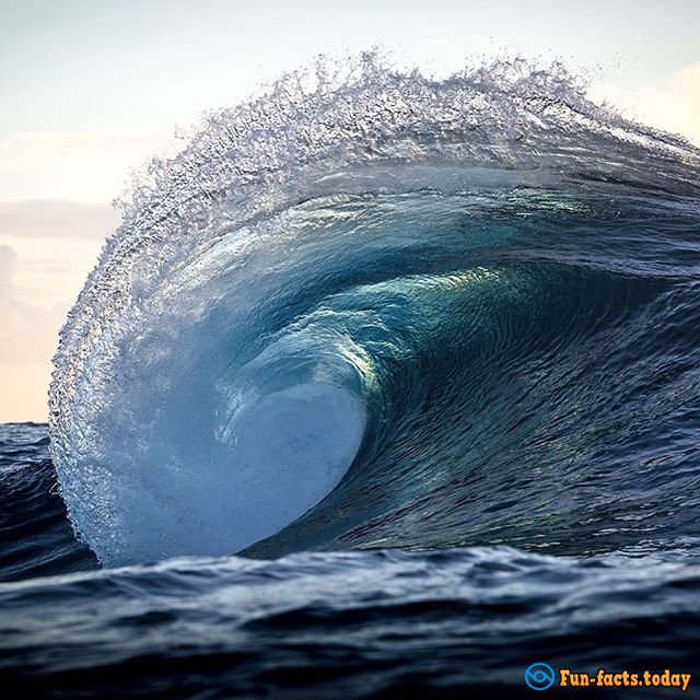 Australian Photographer Makes Amazing Photo Of Waves