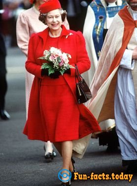 Royal Closet: How Changed The Style Of Queen Elizabeth II For 90 Years