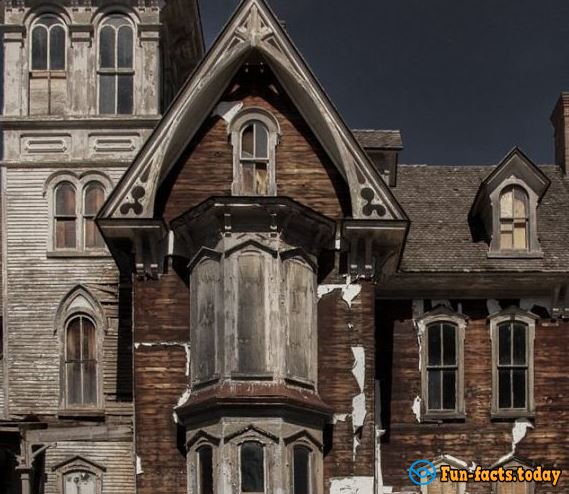 They exist: 10 Most Terrible American Houses