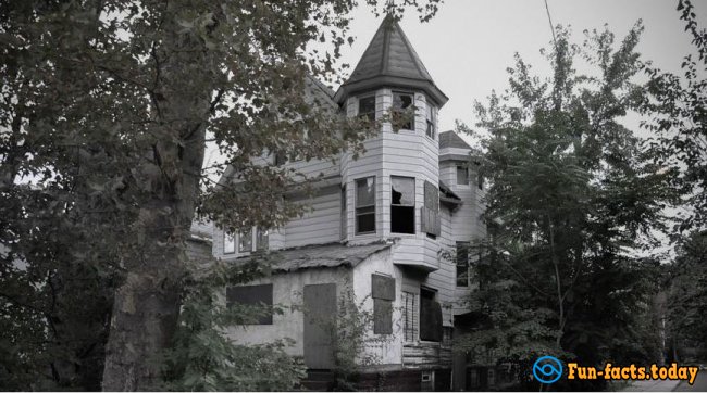 They exist: 10 Most Terrible American Houses