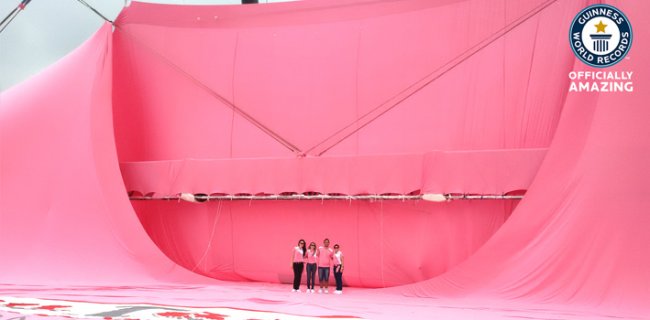 The World’s Largest T-Shirt